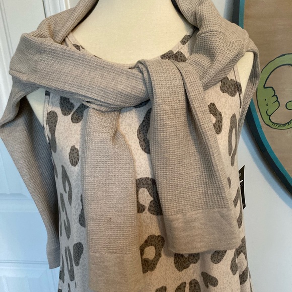 Sleeveless swing dress with pockets - Picture 5 of 8